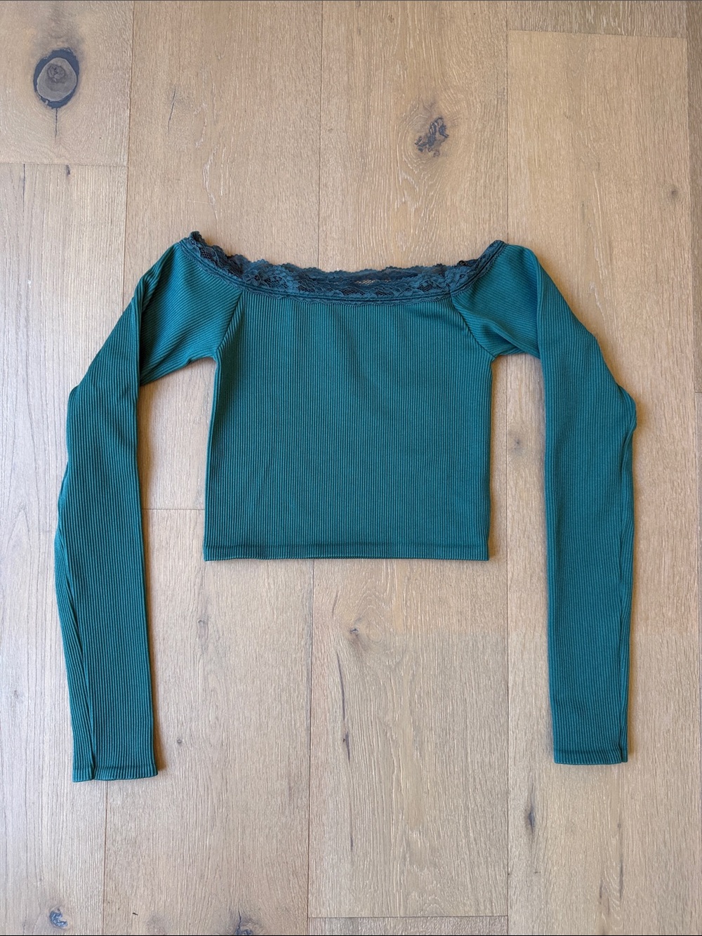 Urban Outfitters Emerald Green Ribbed Off-Shoulder Lace Trim Crop Top